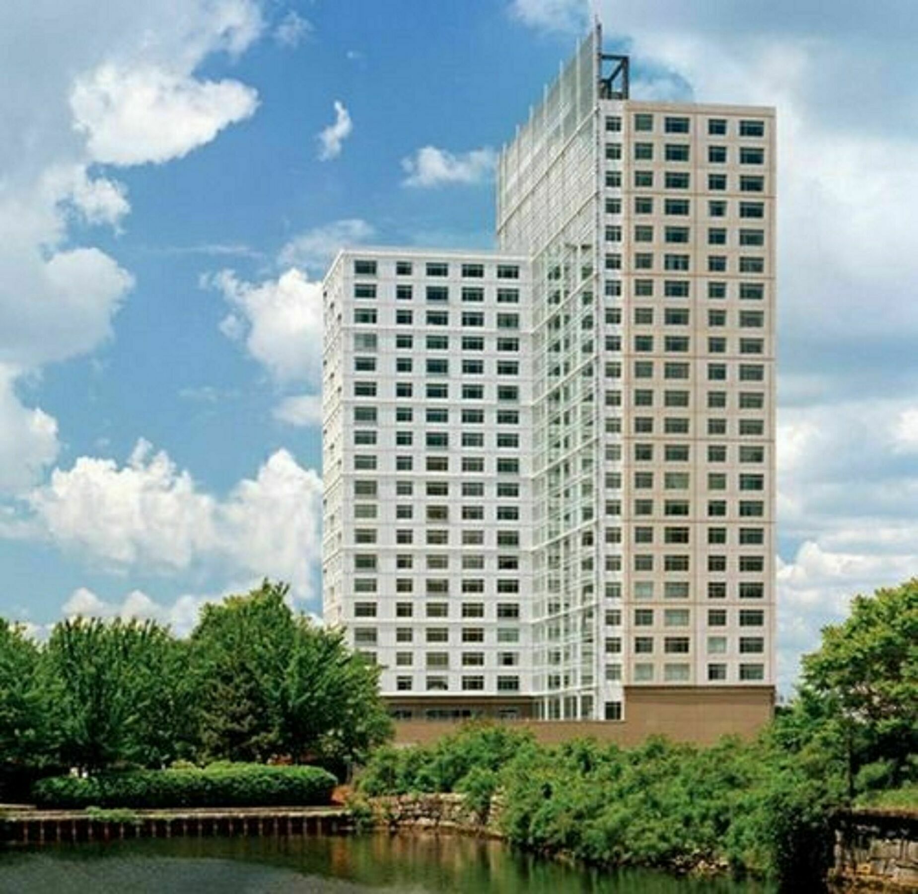 Global Luxury Suites At Kendall West Кеймбридж Екстериор снимка