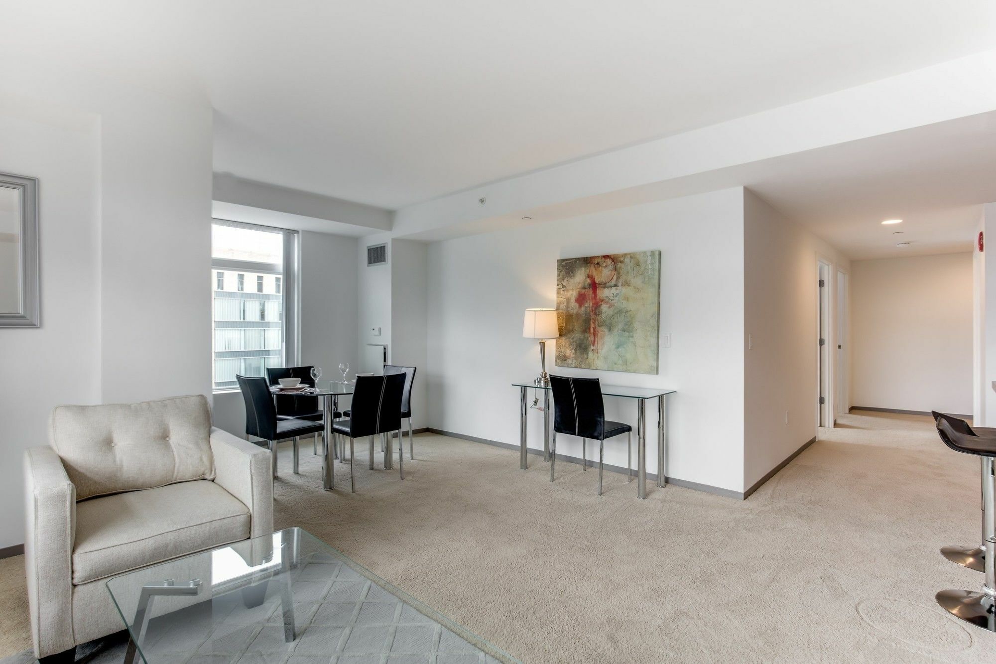 Global Luxury Suites At Kendall West Кеймбридж Екстериор снимка